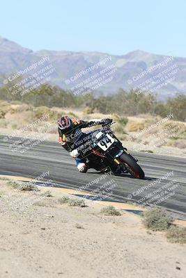 media/Dec-04-2025-Racers Edge (Thu) [[5ebc9f124d]]/3-B Group/3-Session 2 (Turn 7 Inside)/